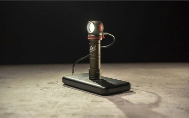 Фонарь Armytek ELF C2 USB-C Pobeda, белый свет