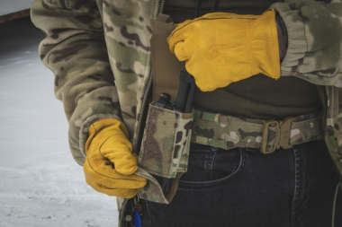 Подсумок под рацию с клапаном Wartech UP-143, Ranger Green